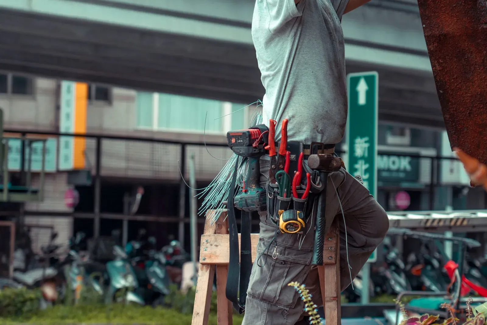 Curso instalador electricista gratis: guía 2026